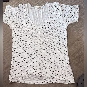 Nikki Erin White Short Sleeve V-Neck Tee with Black Floral Print